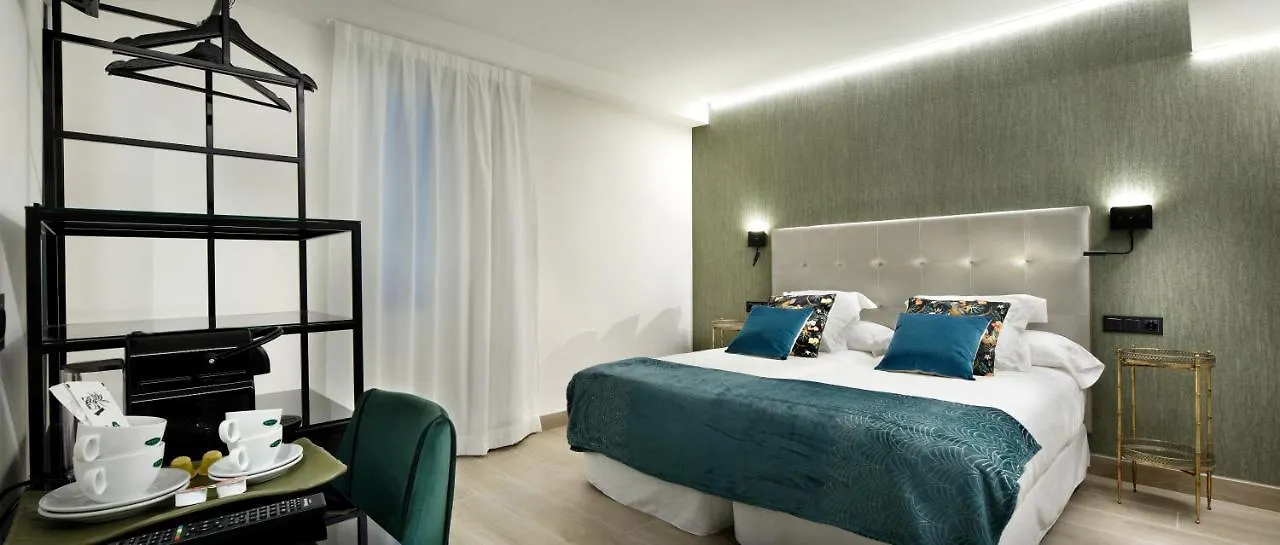Pension Ama Bilbao 3*,